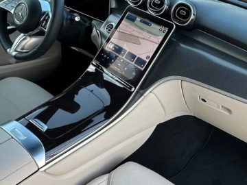 Mercedes GLC C254/X254 2026 GLC Coupe 200 d 4-Matic Avantgarde 2.0 (163KM) 2026, zdjęcie 6