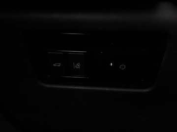 Jaguar F-Pace SUV 2.0 i4D 180KM 2016 Jaguar F-PACE 20d Automat AWD Portfolio Nawigacja, zdjęcie 34