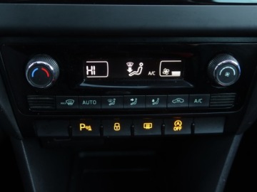 Skoda Rapid II Liftback Facelifting 1.0 TSI 110KM 2019 Skoda Rapid Spaceback 1.0 TSI, Xenon, Bi-Xenon, zdjęcie 12