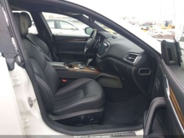 Maserati Ghibli III 2019 Maserati Ghibli 2019 MASERATI GHIBLI S Q4 GRANLUSSO 3.0 Benzyna 424KM, zdjęcie 10