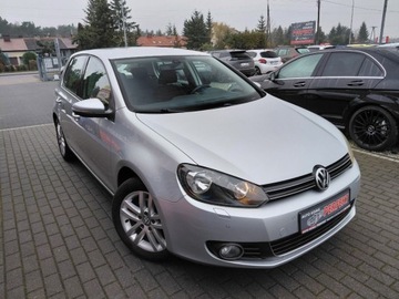 Volkswagen Golf VI Hatchback 5d 1.6 TDI-CR DPF BlueMotion 105KM 2011 Volkswagen Golf Klimatronik Podgrzewane fotele 2xPDC Sensor Alu 1.6 Diesel, zdjęcie 2
