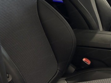 Mercedes GLC C254/X254 Coupe 2.0 220d 197KM 2026 GLC 220 d 4-Matic Avantgarde 2.0 (197KM) 2026, zdjęcie 8