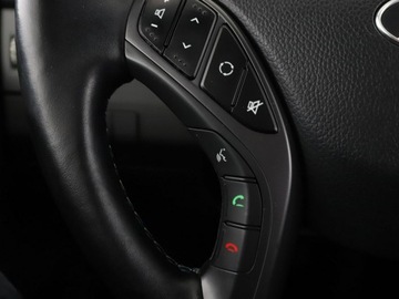 Hyundai i30 II Wagon Facelifting 1.4 MPI 100KM 2016 Hyundai i30 klimatyzacja multifunkcja grzane, zdjęcie 26