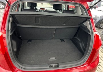 Kia Venga Mikrovan 1.6 DOHC CVVT 125KM 2015 Kia Venga 1.6Benz.125KM 6Bieg.LEDY Klima Parktr.aux USB 2xOpon Faktura Gwa, zdjęcie 7