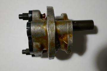 POMPA OLEJU M-72 K-750 URAL MW750 ORYGINAŁ Z EPOKI
