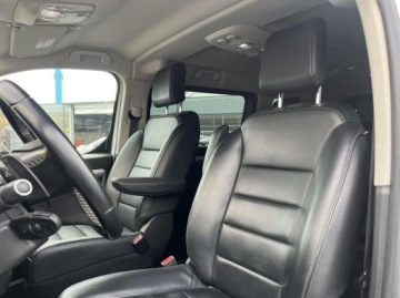 Toyota Proace II Furgon Medium 2.0 D-4D 177KM 2022 Toyota ProAce Toyota PROACE VERSO 7 osobowy VIP 2.0 Diesel 177KM, zdjęcie 21