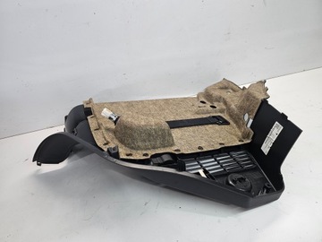 Левый бок налево Audi A1 8x 3-дверная 8x3867761E