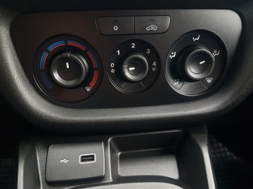 Fiat Doblo IV 2020 FIAT DOBLO MAXI 5 OSÓB DŁUGI KLIMA 6-BIEGÓW 2X DRZWI BOCZNE PRZESUWNE, zdjęcie 34