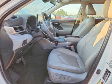 Toyota Highlander III 2022 Toyota Highlander Xle 2022 3.5 Benzyna 295KM, zdjęcie 7