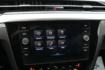 Volkswagen Arteon Fastback Facelifting 2.0 TDI SCR 150KM 2021 Volkswagen Arteon R-LINE Shooting Brake 2.0 TDI Salon PL SelectCar+ FV23%, zdjęcie 29