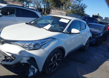 Toyota C-HR I 2021 Toyota C-HR XLE, od ubezpieczalni 2.0 Benzyna 144KM, zdjęcie 4