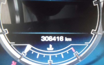 Jaguar XJ VII X351 Sedan SWB 3.0L V6D 600 275KM 2012 Jaguar XJ 2012r, 3.0 Diesel, AUTOMAT, Uszkodzony prawy bok, Jezdzi. 3.0, zdjęcie 12