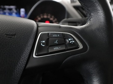 Ford Kuga II SUV Facelifting 2.0 TDCi 150KM 2017 Ford Kuga 2.0 TDCi Titanium Panorama Nawigacja, zdjęcie 28