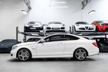 Mercedes Klasa C W204 Coupe AMG 6.2 C 63 AMG 457KM 2013 Mercedes C 63 AMG Tylko 7600 km przebiegu!, zdjęcie 7