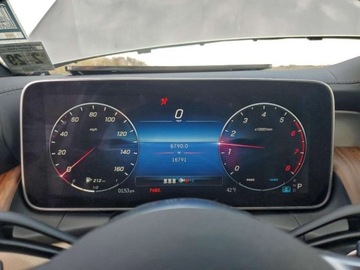 Mercedes GLC C254/X254 2024 Mercedes-Benz GLC 300 2024 2.0 Benzyna 255KM, zdjęcie 9