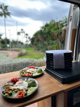 Пластинчатый органайзер для кемпера, прицепа для яхты – PLATE/GRABBLE (темный)