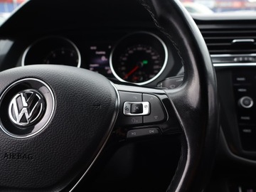 Volkswagen Tiguan Allspace SUV 1.4 TSI ACT 150KM 2018 VW Tiguan Allspace 1.4 TSI, Salon Polska, zdjęcie 20
