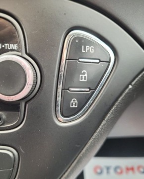 Opel Corsa E Hatchback 3d 1.4 Twinport 90KM 2015 Opel Corsa Opel Corsa 1.4 BenzynaLPG 90KM, zdjęcie 11