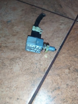 ВЫКЛЮЧАТЕЛЬ ДАТЧИКА СТОП-СИГНАЛА KIA CERATO 1.5CRDI 05