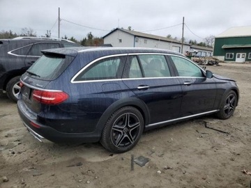 Mercedes Klasa E W213 2022 Mercedes-Benz Klasa E 2022r., 4x4, 3.0L 3.0 Hybryda 362KM, zdjęcie 3