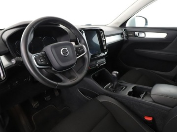 Volvo XC40 Crossover 1.5 T3 163KM 2020 Volvo XC 40 full LED virtual cocpit półskóra, zdjęcie 13