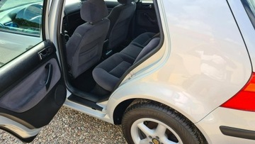 Volkswagen Golf IV Hatchback 1.4 16V 75KM 1999 Volkswagen Golf stan bdb, zdjęcie 9