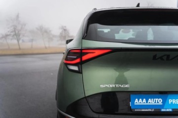 Kia Sportage V SUV 1.6 T-GDI MHEV 180KM 2022 Kia Sportage 1.6 T-GDI MHEV, Salon Polska, zdjęcie 11