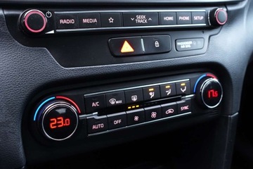 Kia Ceed III Kombi 1.6 CRDi 115KM 2019 Kia Ceed czujniki, tempomat, klimatyzacja 2strefowa, FV23 1.6 Diesel 115KM, zdjęcie 13