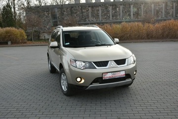 Mitsubishi Outlander II 2.0 DID DOHC 140KM 2007 Mitsubishi Outlander AWD 2.0DiD 140KM Manual 2007r