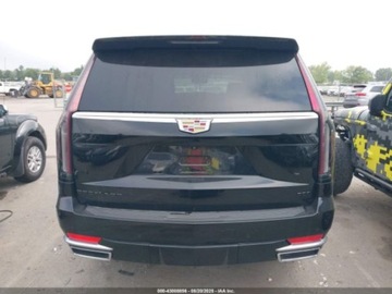 Cadillac Escalade III 2023 Cadillac Escalade Luxury 2023 6.2l 6.2 Benzyna 420KM, zdjęcie 3