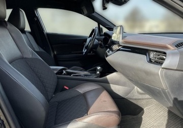 Toyota C-HR I Crossover 1.8 Hybrid 122KM 2017 Toyota C-HR 1.8 Hybrid Premium JBL Led ASO Toyota Mikolajczak Leszno, zdjęcie 11