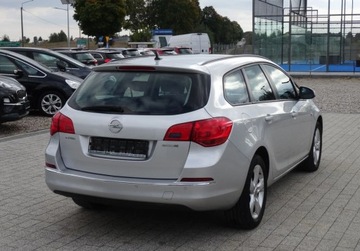 Opel Astra J Sports Tourer Facelifting 1.6 CDTI ecoFLEX 110KM 2015 Opel Astra 1.6 CDTI 110KM Okazja Sprowadzony Oplacony 1.6 Diesel 110KM, zdjęcie 12