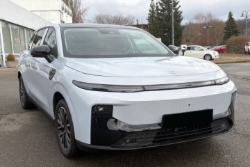 Leapmotor 2026 B10 Design Hybrid EV 18,8 kWh 218KM, zdjęcie 2