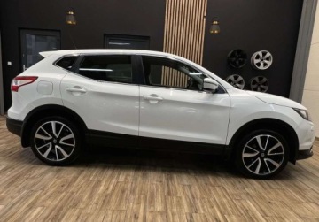 Nissan Qashqai II Crossover 1.2 DIG-T 115KM 2016 Nissan Qashqai gwarancja ZAREJESTROWANY bezwypadkowy LANE ASSIST czuj, zdjęcie 5