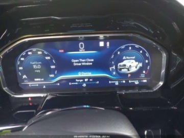 Chevrolet Silverado II 2023 Chevrolet Silverado Short Bed Lt Trail Boss 2023 5.3 Benzyna 355KM, zdjęcie 11