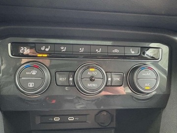 Volkswagen Tiguan Allspace SUV 2.0 TDI 150KM 2021 Volkswagen Tiguan Allspace 2.0 TDI 150 KM HighlinePodgrzewana SzybaLED Mat, zdjęcie 17