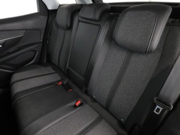 Peugeot 3008 II Crossover 1.2 PureTech 130KM 2020 Peugeot 3008 automat virtual cocpit klima auto, zdjęcie 16