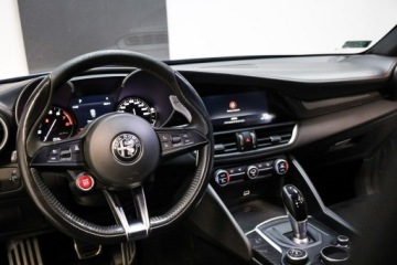 Alfa Romeo Giulia II Sedan 2.9 V6 510KM 2018 Alfa Romeo Giulia QV*510KM*Salon, zdjęcie 15