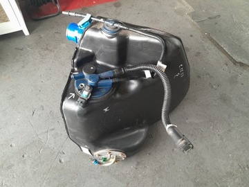 CHEVROLET CORVETTE C5 1997 -04R 5.7 NÁDRŽ PALIVA PRAVÝ 10310517