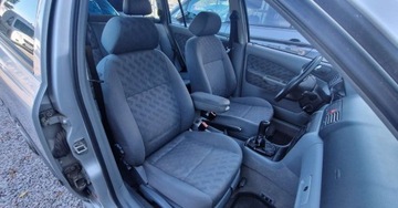 Skoda Octavia I Kombi 2.0 115KM 2000 Skoda Octavia 2.0 114KM Hak holowniczy Podgrzewan fotele 2.0 Benzyna 114KM, zdjęcie 9