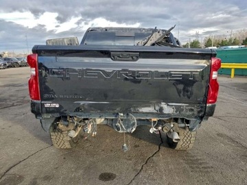 Chevrolet Silverado II 2023 Chevrolet Silverado K1500 LT Trail Boss 2023 3.0l 3.0 Diesel 277KM, zdjęcie 2