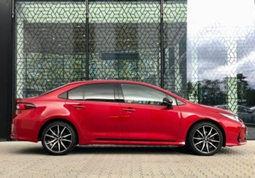 Toyota Corolla XII Sedan Facelifting 1.8 Hybrid 140KM 2023 Toyota Corolla Corolla GR Sport Dynamic Vat Marza Salon PL Serwis ASO, zdjęcie 2