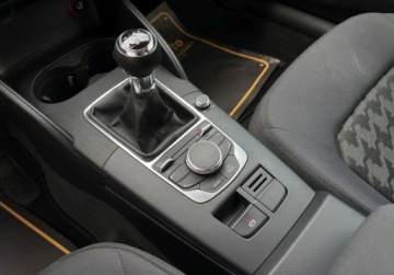 Audi A3 8V Hatchback 3d 1.4 TFSI 122KM 2013 Audi A3 3-drzwiowe 1.4TFSI 122KM manual BEZWYPADKOWA zarejetrowana gwar, zdjęcie 28