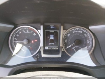 Toyota Tacoma II 2021 Toyota Tacoma SR5 V6 2021 3.5 Benzyna 278KM, zdjęcie 10