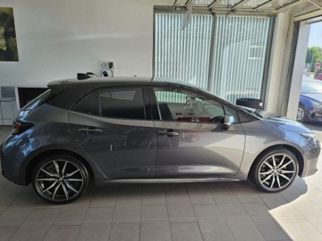 Toyota Corolla XII Hatchback Facelifting 1.8 Hybrid 140KM 2025 Od ręki - GR Sport 1.8 Hybrid 140KM | Podgrzewane fotele!, zdjęcie 2