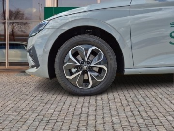 Skoda Scala Hatchback Facelifting 1.0 TSI 115KM 2026 Skoda Scala Auto Demo wersja Drive 1.0 TSI 115KM m, zdjęcie 9
