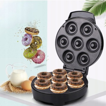 Doughnut maker breakfast machine