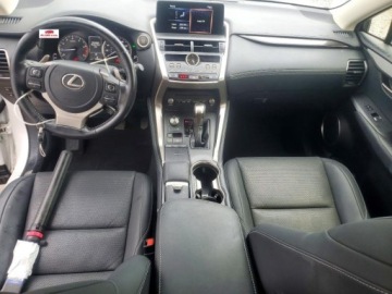 Lexus NX II 2021 Lexus NX 300 Base 2021 2.0 Benzyna 235KM, zdjęcie 8