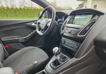 Ford Focus III Sedan Facelifting 1.5 EcoBoost 150KM 2017 Ford Focus 1.5 Benzyna 150 KM, ST-LINE, Niski przebieg,Polecam 1.5 Benzyna, zdjęcie 7