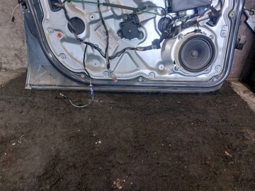 DVEŘE KOMPLETNÍ LEVÝ PŘEDNÍ FIAT STILO KOMBI 675